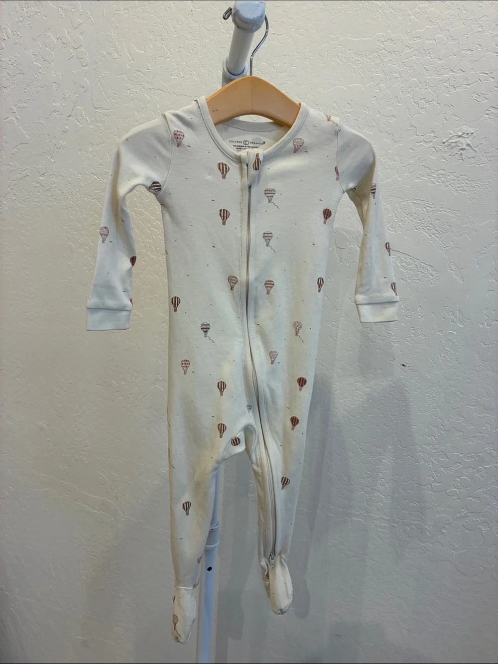 Colored Organics Cream Baby Footed One-Piece with Brown Hot Air Balloon Print